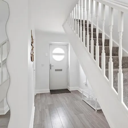 Beach Front House Walton-on-the-Naze Exterior photo